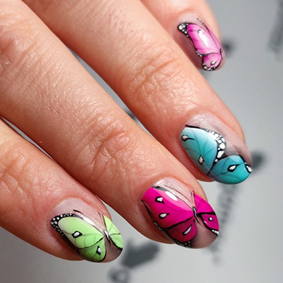 nail art farfalle