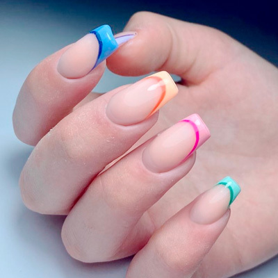 nail art colorata