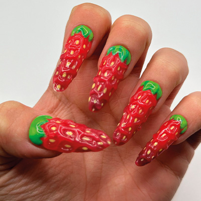 Nail art a fragola 3D